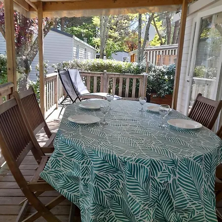 Mobilhome Spacieux Mh580 3ch Et Grande Terrasse Kemp *